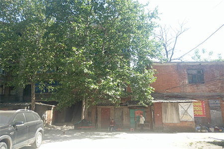 出售泰安清华苑3室2厅1卫61平精装修